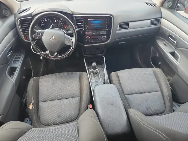 JA4AD3A30JZ035616 2018 MITSUBISHI OUTLANDER - Image 8