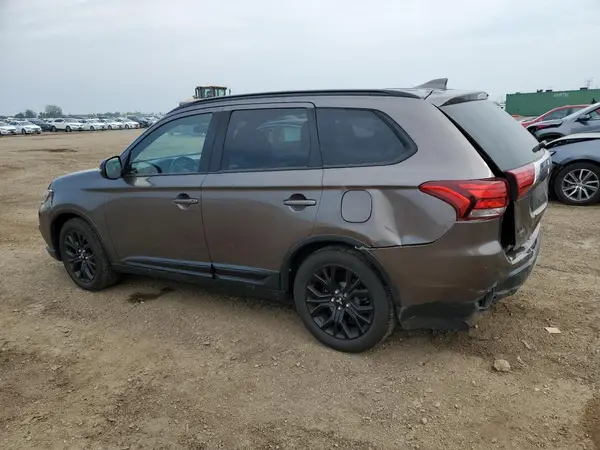 JA4AD3A30JZ036846 2018 MITSUBISHI OUTLANDER - Image 2