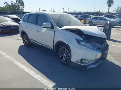 JA4AD3A30JZ061018 2018 MITSUBISHI OUTLANDER