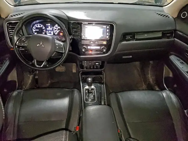 JA4AD3A30JZ064436 2018 MITSUBISHI OUTLANDER - Image 8