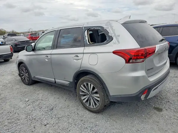 JA4AD3A30KJ002177 2019 MITSUBISHI OUTLANDER - Image 2