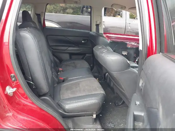 JA4AD3A30KZ005601 2019 MITSUBISHI OUTLANDER - Image 8