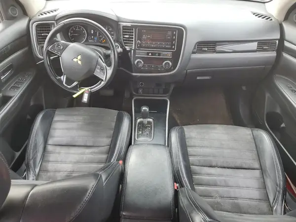 JA4AD3A30KZ006957 2019 MITSUBISHI OUTLANDER - Image 8