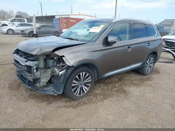 JA4AD3A30KZ007428 2019 MITSUBISHI OUTLANDER - Image 2
