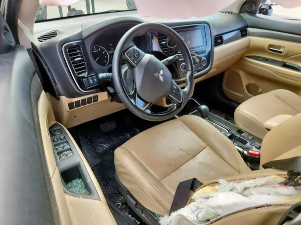 JA4AD3A30KZ008014 2019 MITSUBISHI OUTLANDER - Image 8