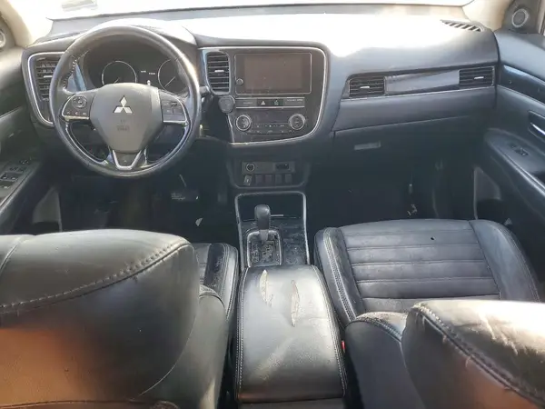 JA4AD3A30KZ015190 2019 MITSUBISHI OUTLANDER - Image 8