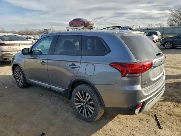 JA4AD3A30KZ019143 2019 MITSUBISHI OUTLANDER - Image 2