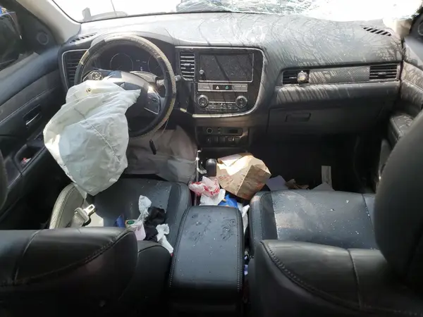 JA4AD3A30KZ026772 2019 MITSUBISHI OUTLANDER - Image 8