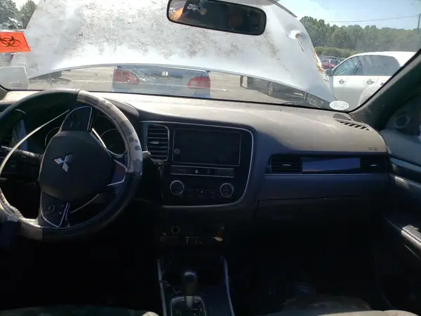 JA4AD3A30KZ028778 2019 MITSUBISHI OUTLANDER - Image 8