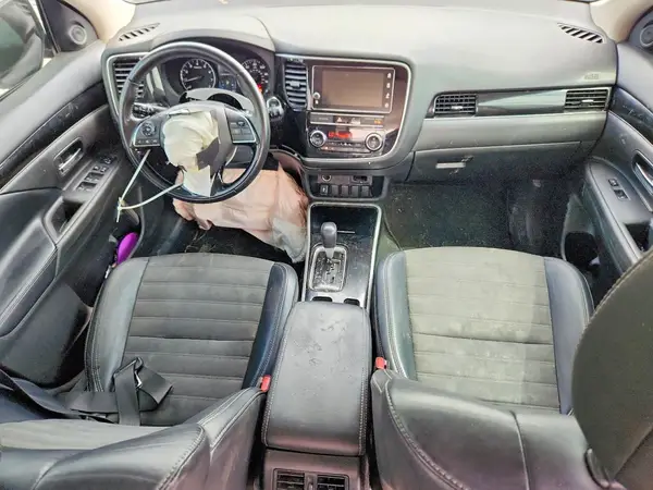 JA4AD3A30KZ035262 2019 MITSUBISHI OUTLANDER - Image 8