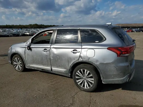 JA4AD3A30KZ035651 2019 MITSUBISHI OUTLANDER - Image 2