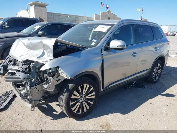 JA4AD3A30KZ037853 2019 MITSUBISHI OUTLANDER - Image 2