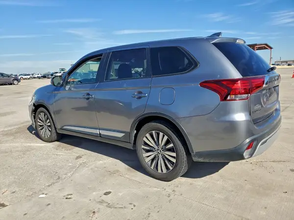JA4AD3A30KZ042924 2019 MITSUBISHI OUTLANDER - Image 2