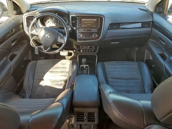 JA4AD3A30KZ042924 2019 MITSUBISHI OUTLANDER - Image 8