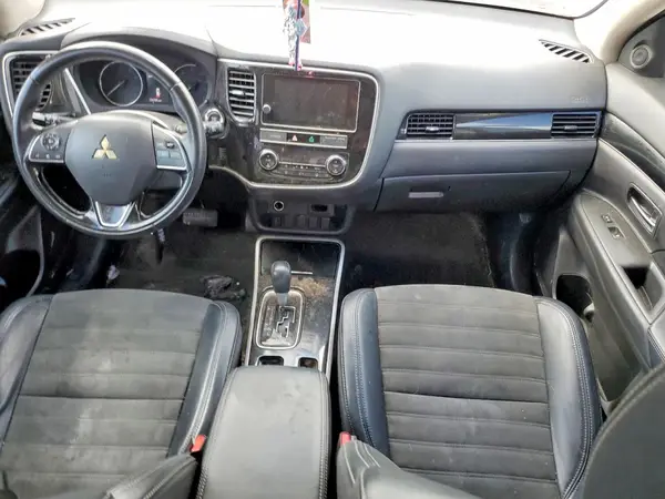 JA4AD3A30KZ049436 2019 MITSUBISHI OUTLANDER - Image 8