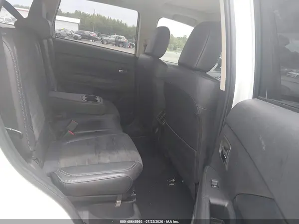 JA4AD3A30KZ051798 2019 MITSUBISHI OUTLANDER - Image 8