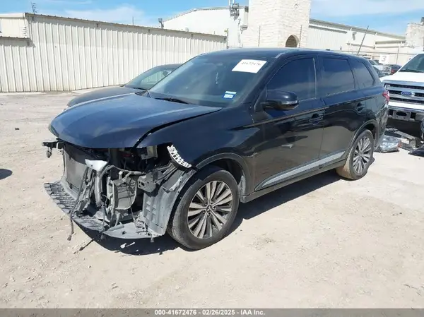 JA4AD3A30KZ052529 2019 MITSUBISHI OUTLANDER - Image 2