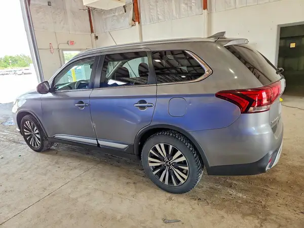 JA4AD3A30LJ001533 2020 MITSUBISHI OUTLANDER - Image 2