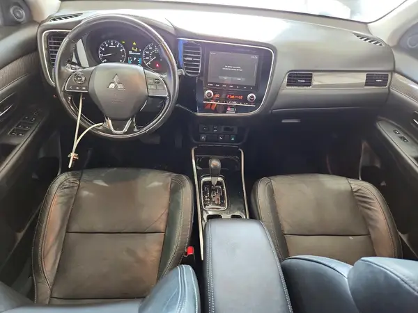 JA4AD3A30LJ001533 2020 MITSUBISHI OUTLANDER - Image 8