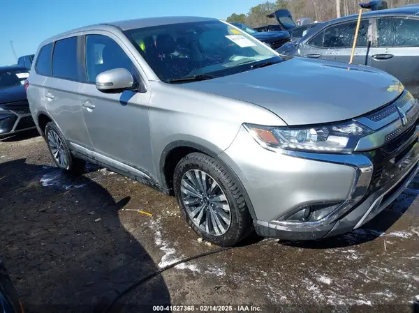 JA4AD3A30LZ004594 2020 MITSUBISHI OUTLANDER - Image 1