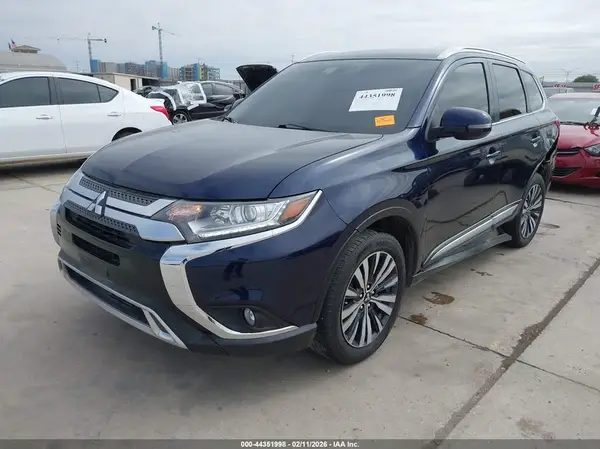 JA4AD3A30LZ006961 2020 MITSUBISHI OUTLANDER - Image 2
