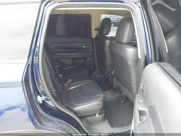 JA4AD3A30LZ006961 2020 MITSUBISHI OUTLANDER - Image 8