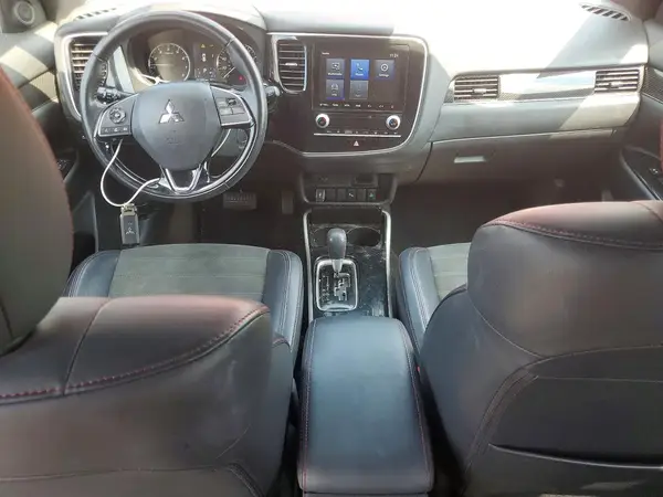 JA4AD3A30LZ008340 2020 MITSUBISHI OUTLANDER - Image 8