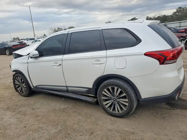 JA4AD3A30LZ011237 2020 MITSUBISHI OUTLANDER - Image 2