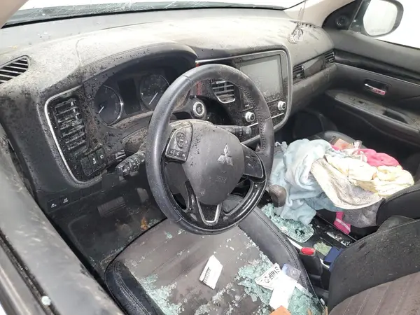 JA4AD3A30LZ011514 2020 MITSUBISHI OUTLANDER - Image 8