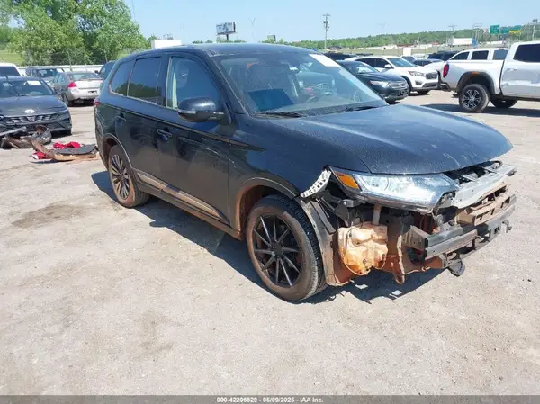 JA4AD3A30LZ022397 2020 MITSUBISHI OUTLANDER - Image 1