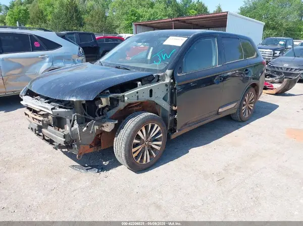 JA4AD3A30LZ022397 2020 MITSUBISHI OUTLANDER - Image 2