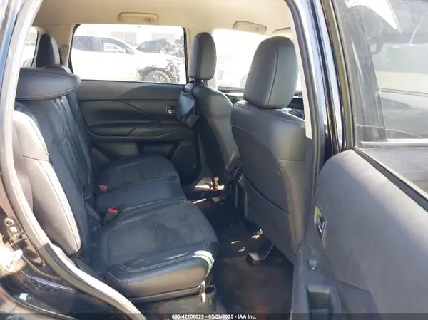 JA4AD3A30LZ022397 2020 MITSUBISHI OUTLANDER - Image 8