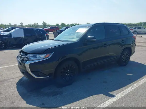 JA4AD3A30LZ039636 2020 MITSUBISHI OUTLANDER - Image 2