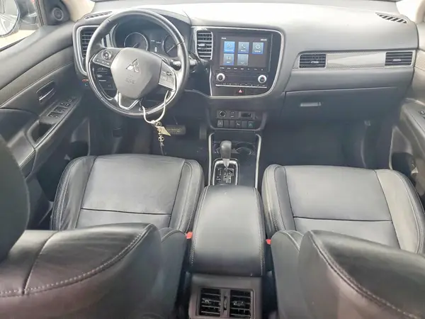 JA4AD3A30LZ040463 2020 MITSUBISHI OUTLANDER - Image 8