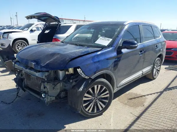 JA4AD3A30LZ042648 2020 MITSUBISHI OUTLANDER - Image 2