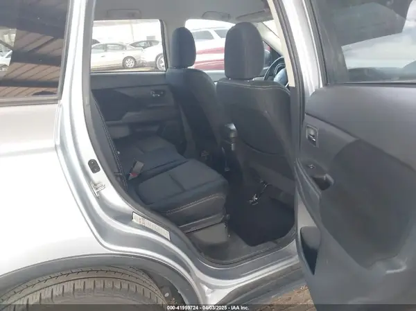 JA4AD3A31GZ004321 2016 MITSUBISHI OUTLANDER - Image 8