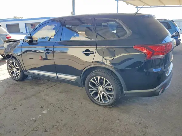 JA4AD3A31GZ004352 2016 MITSUBISHI OUTLANDER - Image 2