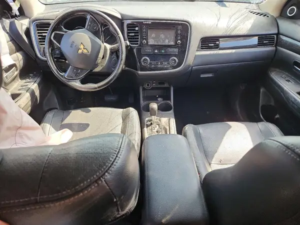 JA4AD3A31GZ004951 2016 MITSUBISHI OUTLANDER - Image 8