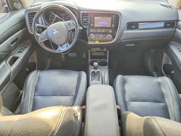 JA4AD3A31GZ005775 2016 MITSUBISHI OUTLANDER - Image 8