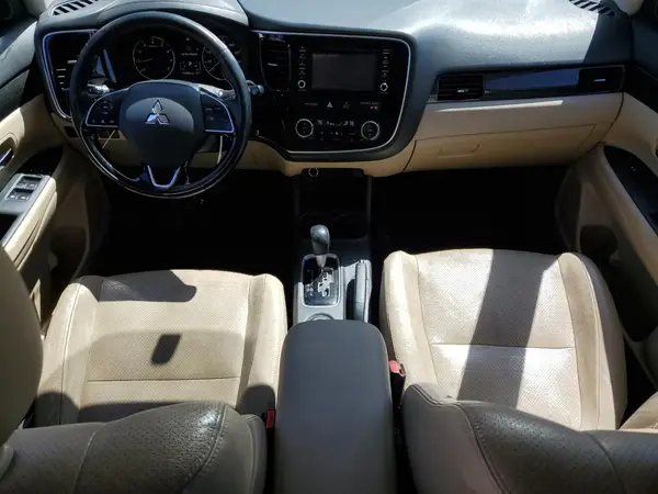 JA4AD3A31GZ006991 2016 MITSUBISHI OUTLANDER - Image 8