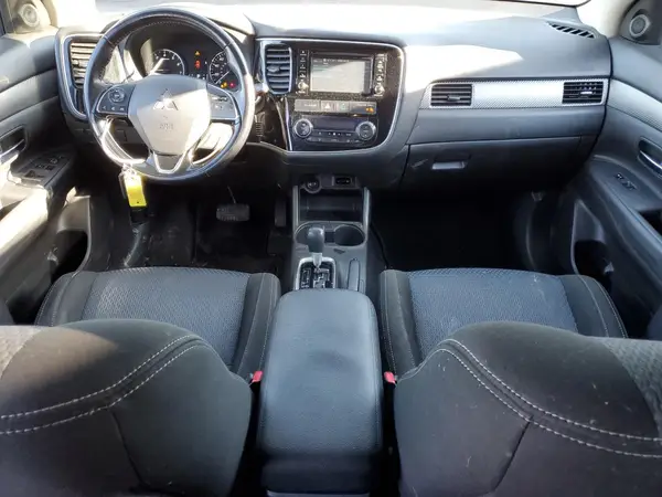 JA4AD3A31GZ019501 2016 MITSUBISHI OUTLANDER - Image 8
