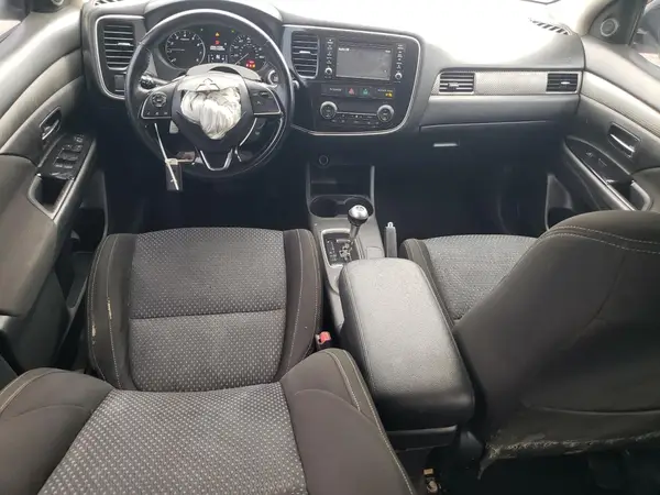 JA4AD3A31GZ020468 2016 MITSUBISHI OUTLANDER - Image 8