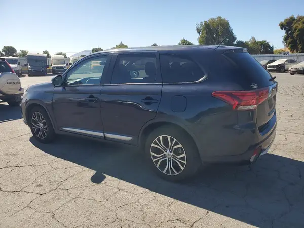 JA4AD3A31GZ028876 2016 MITSUBISHI OUTLANDER - Image 2