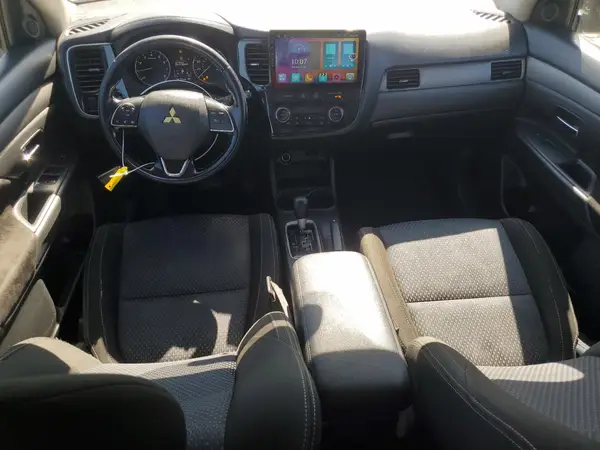 JA4AD3A31GZ028876 2016 MITSUBISHI OUTLANDER - Image 8