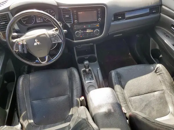JA4AD3A31GZ034709 2016 MITSUBISHI OUTLANDER - Image 8