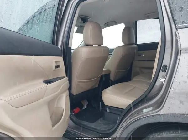 JA4AD3A31GZ035066 2016 MITSUBISHI OUTLANDER - Image 8