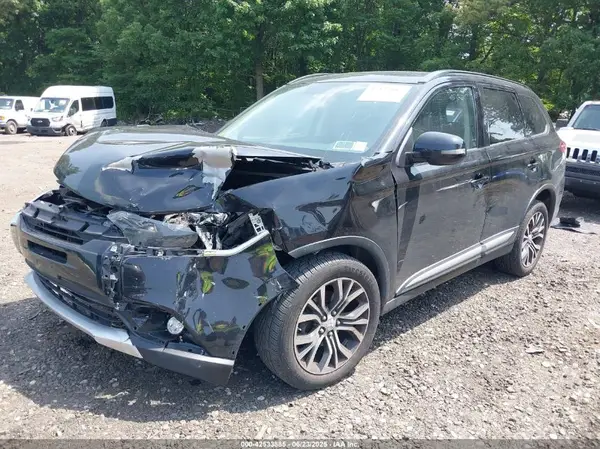 JA4AD3A31GZ036931 2016 MITSUBISHI OUTLANDER - Image 2