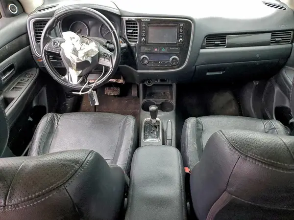 JA4AD3A31GZ045533 2016 MITSUBISHI OUTLANDER - Image 8