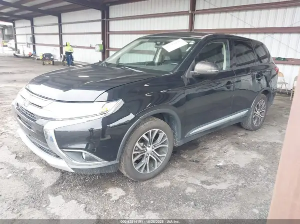 JA4AD3A31HZ022691 2017 MITSUBISHI OUTLANDER - Image 2