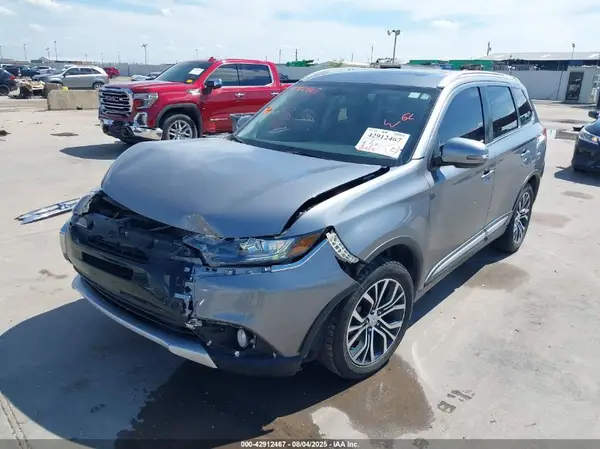 JA4AD3A31HZ034775 2017 MITSUBISHI OUTLANDER - Image 2